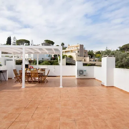 T2 Carvoeiro Apartment *